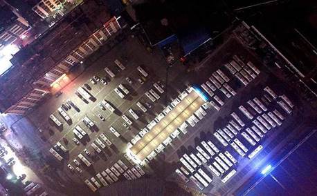 说明: 说明: 守夜人1