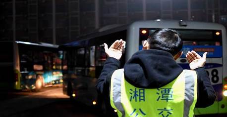 说明: 说明: 守夜人10