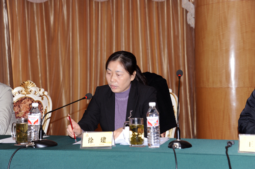 (厅副巡视员徐建在开班仪式上作动员讲话)