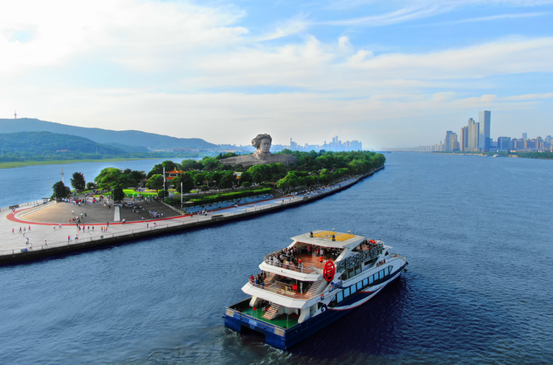 打造醉美精品航线橘子洲追寻红色足迹擦亮湘江水上旅游名片